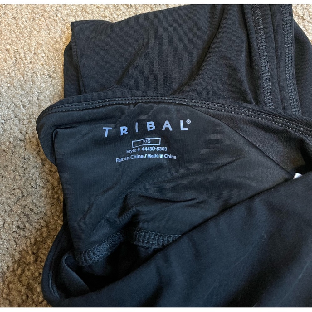 Tribal Black Yoga Leggings Size P/S Small Athletic Side Slits and Curved Hems - Picture 4 of 6